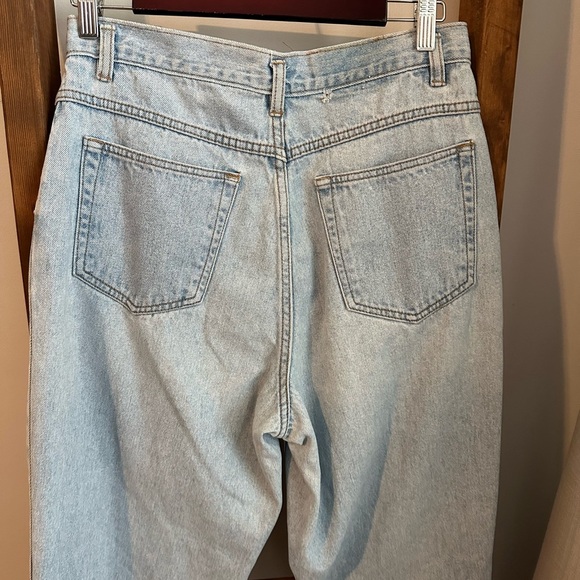 Vintage Bay Club Mom Style High Rise Denim Jean - Picture 6 of 8